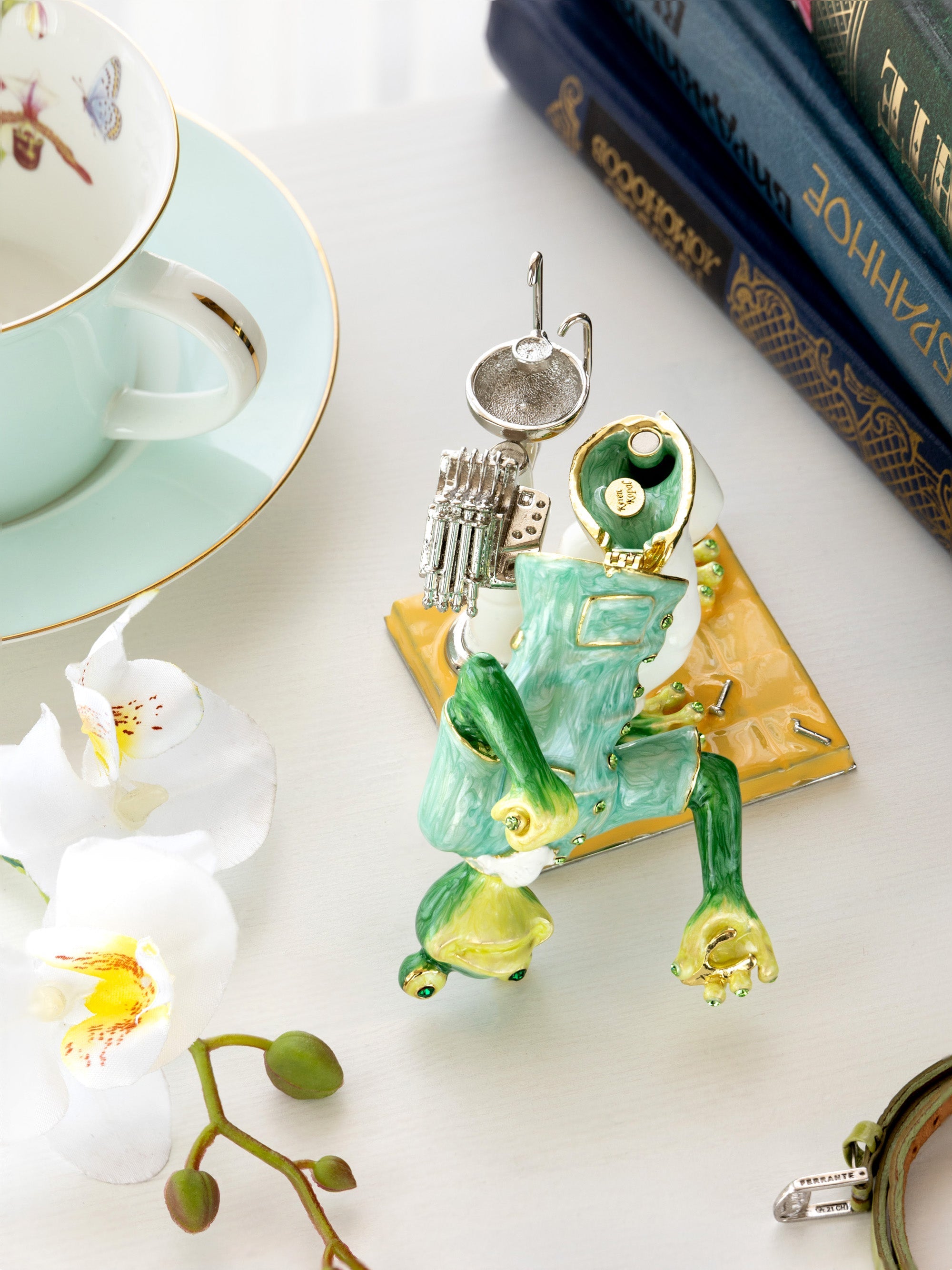 Green Dentist Frog Trinket Box-1
