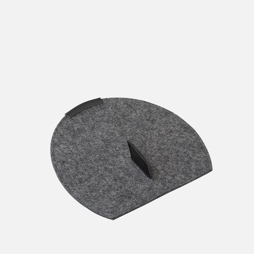 Merino Felt Rest Station 2.0 for AirPods Max 2-1