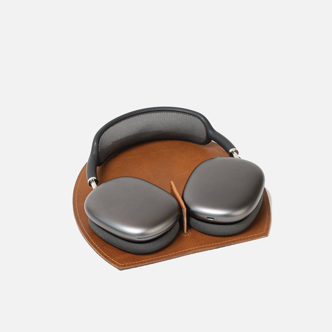 Full-Grain Leather Rest Station 2.0 for AirPods Max 2-1